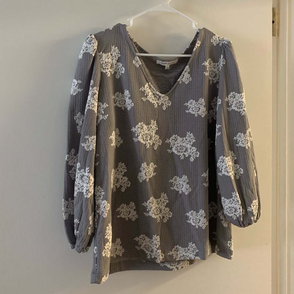 Cute floral top